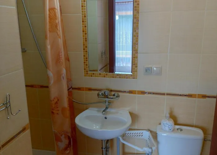 Δωμάτια σε οικογενειακή κατοικία Majorka *